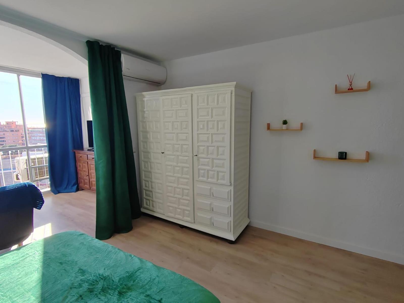 Apartment-Studio With View M&M Benidorm Bagian luar foto